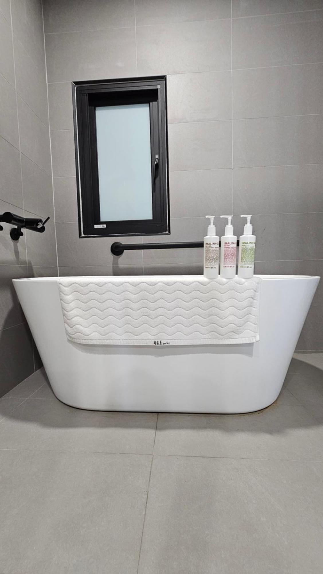 璿 旅 Syuan Hotel Tainan Eksteriør billede